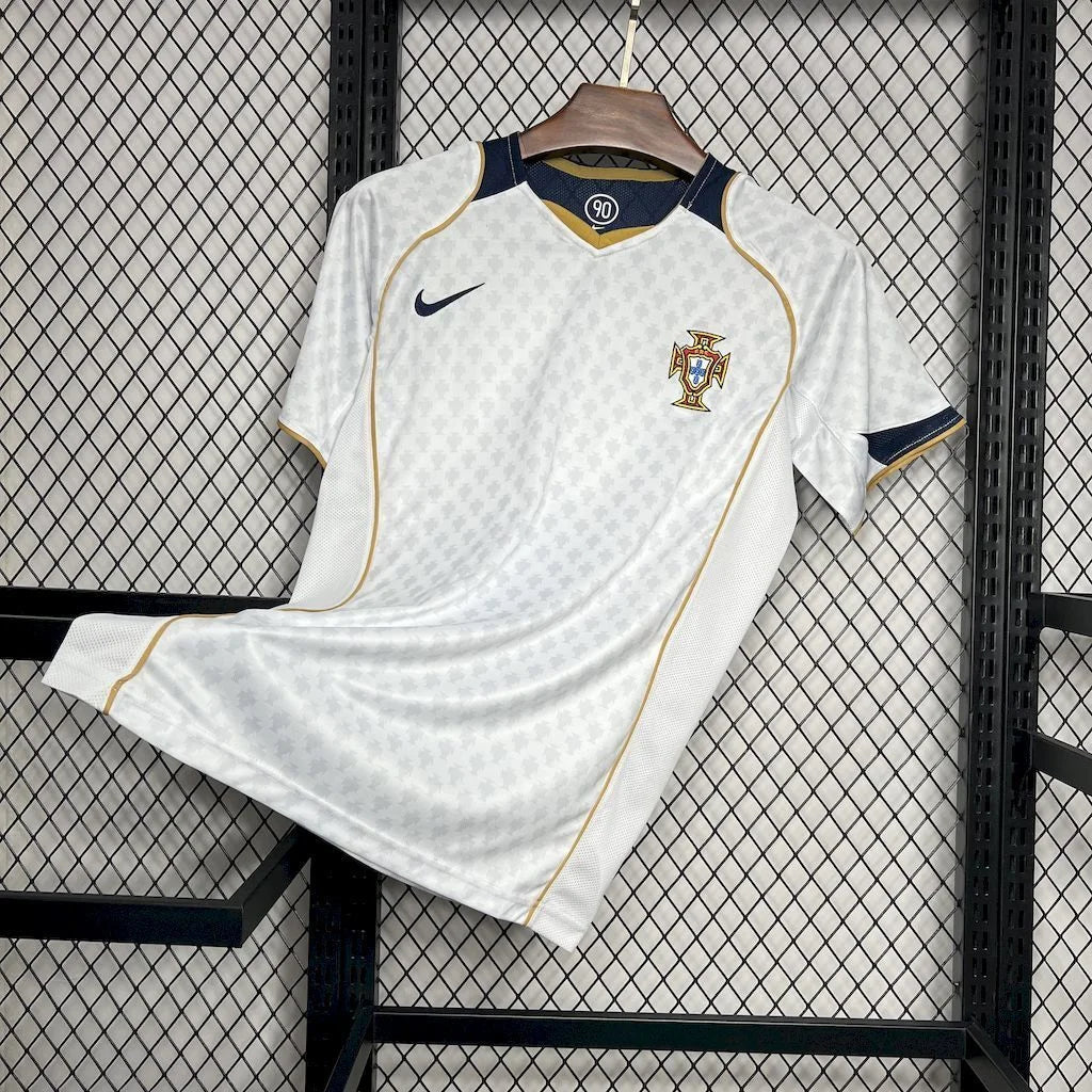 PORTUGAL - MAILLOT RETRO EXT 2004/05